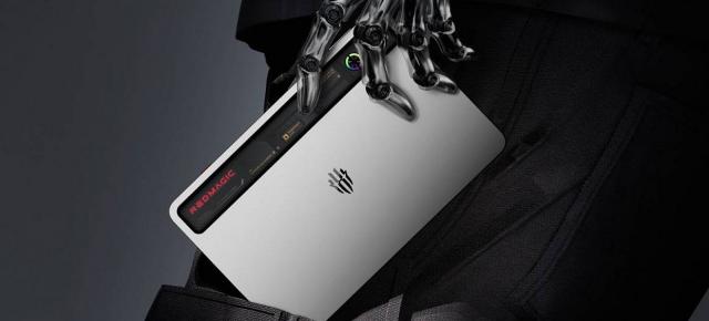 RedMagic Astra debutează global: tabletă de gaming cu ecran OLED la 165Hz și Snapdragon 8 Elite