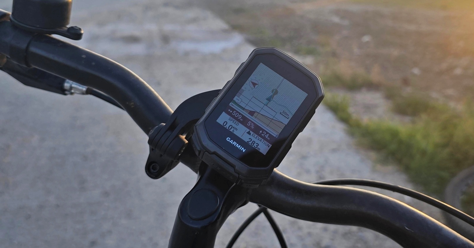 Prezentare Garmin Edge MTB - Ciclocomputer dedicat pasionaților de Mountain Bike, compact, rezistent și performant