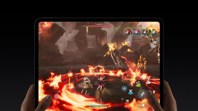 <b>Apple prezintă procesorul M5: salt de 20% de performanță multithread față de M4</b>Apple a prezentat cel mai nou procesor flagship al său pentru laptopuri şi tablete, Apple M5. A fost deja inaugurat pe un iPad Pro şi un MacBook Pro. Noul procesor nu schimbă numărul de nuclee față de M4 (tot 10 CPU și 10 GPU)