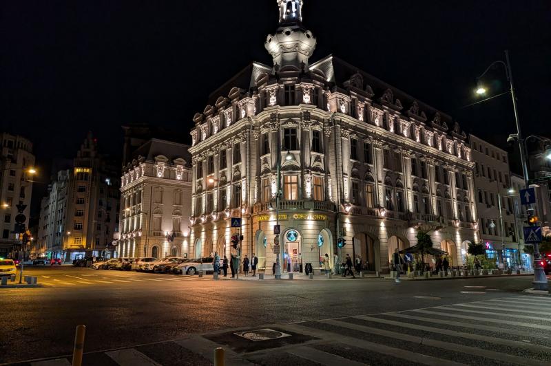 Google Pixel 10 - Mostre Foto (seara): Pixel-10-Mostre-Noapte_001.jpg