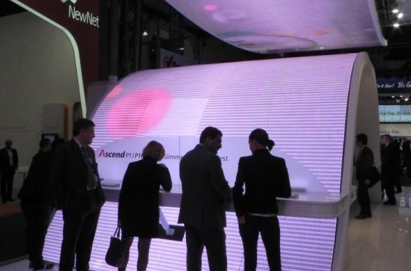 MWC 2012: Standul Huawei vi se dezvăluie - SF, tehnologie de vârf și cele mai noi telefoane (video): dscn0861.jpg
