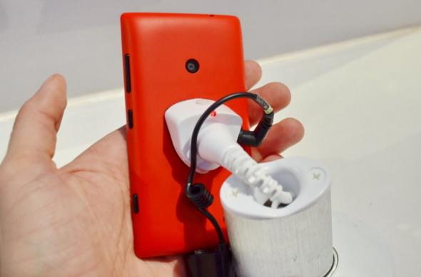 MWC 2013: Nokia Lumia 520 Într-o experiență hands on colorată (Video): nokia_lumia_520_06jpg.jpg