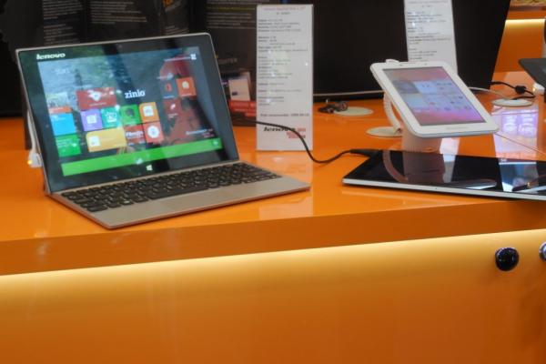 Lenovo IdeaTab Miix 2 10.1 lansată În România, tableta vine cu display Full HD de 10.1 inch și tastatură dock la pachet (Video)