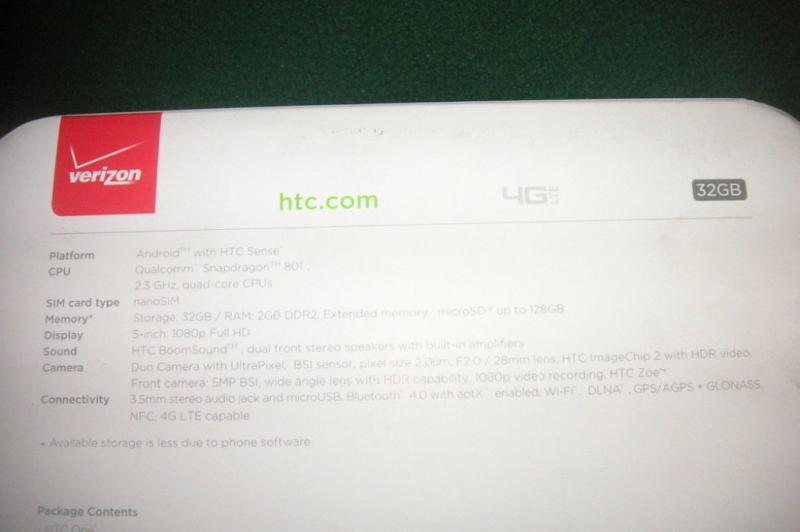 Noul HTC One apare pe eBay, cu un preț de 499.99 dolari, branding Verizon; Avem și poze cu o machetă de nou One!: 181260_htconevzwboxrear.jpg
