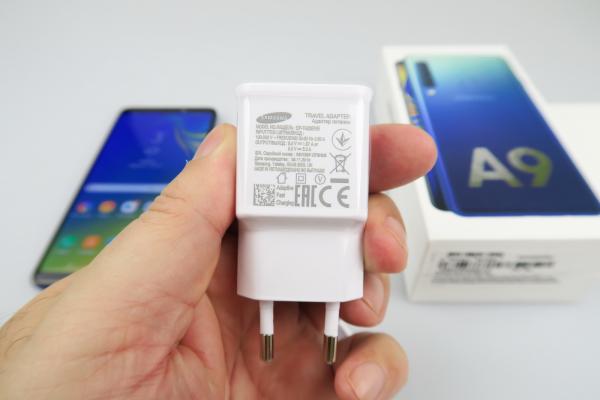 Samsung Galaxy A9 (2018) - Accesorii