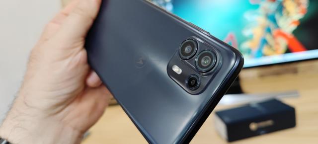 Motorola Edge 20 Lite: Design pe bază de plastic, rotunjimi, modul de cameră familiar