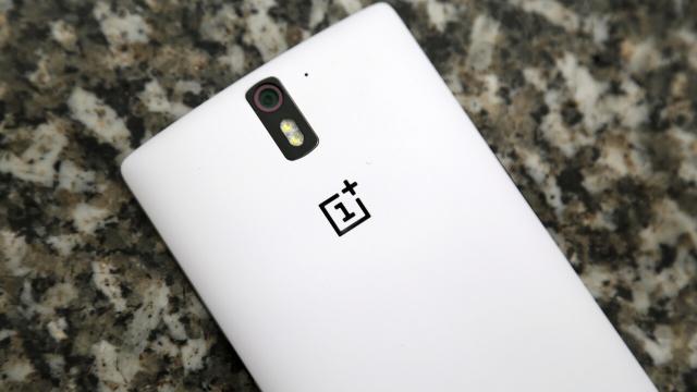 <b>OnePlus înregistrează noi mărci comerciale, care sugerează o posibilă împărțire a companiei în 3: Two Plus, Six Plus, Eight Plus</b>În așteptarea sosirii lui OnePlus 10 Pro la nivel global descoperim faptul că firma chineză are planuri mai mari de atât în perioada următoare. Aflăm chiar astăzi faptul că OnePlus a înregistrat noi mărci comerciale/trademark-uri care par 