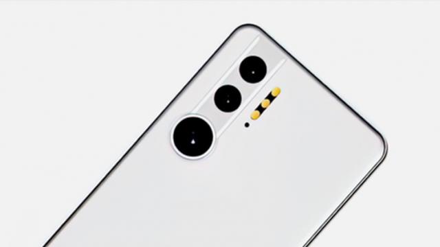 <b>Xiaomi 12 Mini apare într-o randare nouă, cu modul de cameră foto actualizat și bliț triplu</b>Undeva prin noiembrie anul trecut aveam și un leak sub forma unei randări de Xiaomi 12 Mini nu tocmai convingătoare, la pachet cu o serie de informații și vestea că un debut ar putea avea loc în decembrie. Desigur nu s-a întâmplat asta 