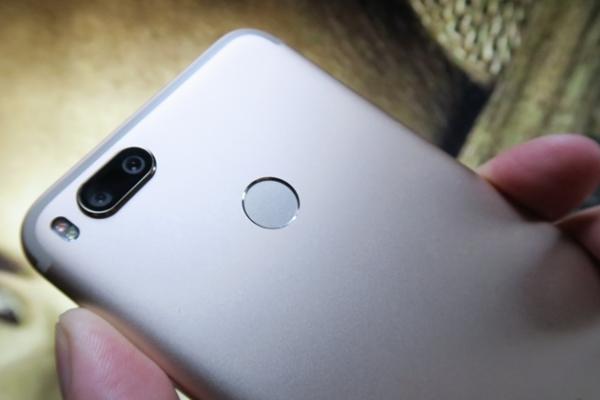 Xiaomi Mi A1 este actualizat la Android 8.1 Oreo; Primește și patch-ul de securitate din iunie
