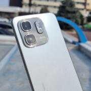 Am testat Infinix Hot 50i - Un smartphone ieftin, dar complet, cu accesorii incluse, autonomie solidă și display mare