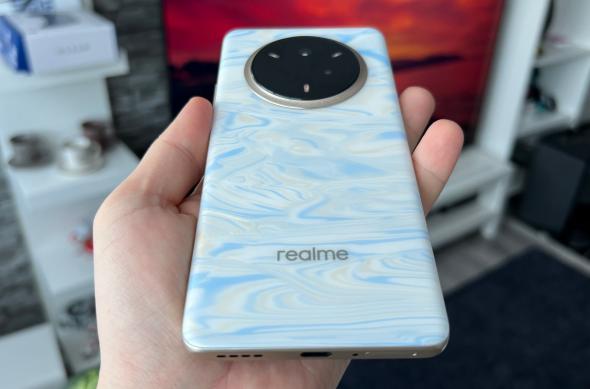 realme 14 PRO - Design: realme-14-pro-design_002.jpg