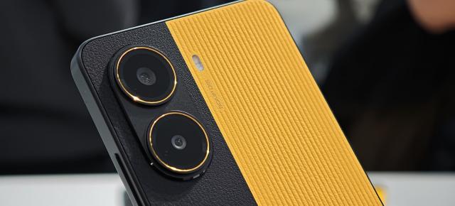 POCO X7 Pro într-un video hands-on de la MWC 2025: Smartphone orientat spre gameri, cu baterie de 6000 mAh, încărcare rapidă, display OLED generos