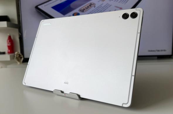 Samsung Galaxy Tab S9 FE+ - Fotografii: Samsung-Galaxy-Tab-S9-FE-Plus_001.jpg