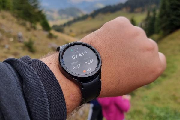 La munte cu Samsung Galaxy Watch6 Classic: Drumeții, adrenalină, off-road și tiroliană în Cheile Grădiștei