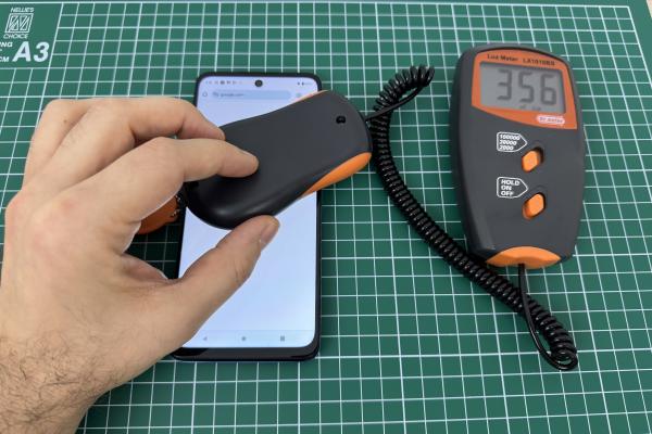 Luminozitate display Motorola Moto G54 Power Edition