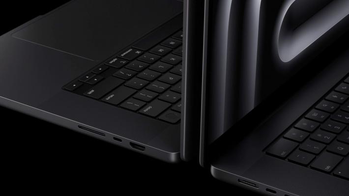 Noul Apple MacBook Pro inaugurează o culoare nouă, sosind pe Space Black (negru mat); Cât costă în această versiune?