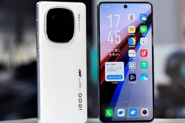 iQOO 12 - Fotografii (Leak)