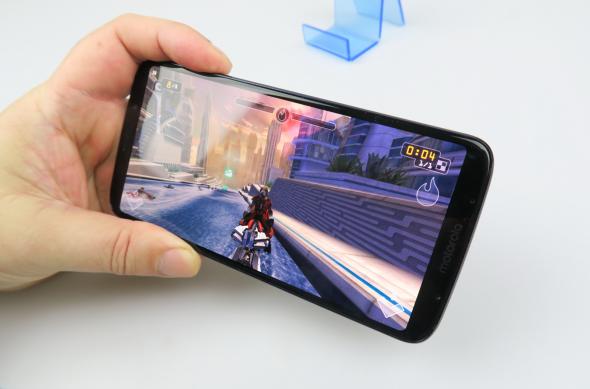Putere volum Motorola Moto Z3 Play: Motorola-Moto-Z3-Play_154.JPG