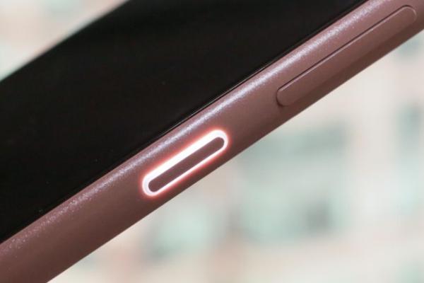 HMD Global primește brevetul pentru LED-ul de notificări integrat în jurul butonului fizic power/unlock