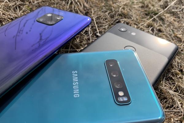 Sondaj cu voturi în orb pentru Samsung Galaxy S10+ şi marii săi rivali: low light, selfie şi fotografii cu mâncare