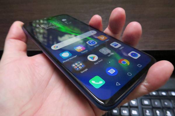 Huawei Honor 8X: Acustică pe bază de difuzor singular, fără prea mult bas și fără câști la pachet