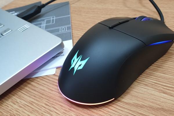 Prezentare Acer Predator Cestus 330: Mouse de gaming ergonomic cu senzor de 16.000 DPI, iluminare RGB și 7 butoane programabile