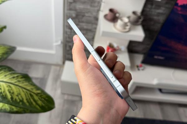 Samsung Galaxy A57 - Design