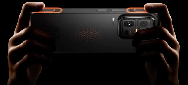 Clasamentul AnTuTu pentru telefoane midrange; OPPO domină topul, îl conduce însă iQOO Z11