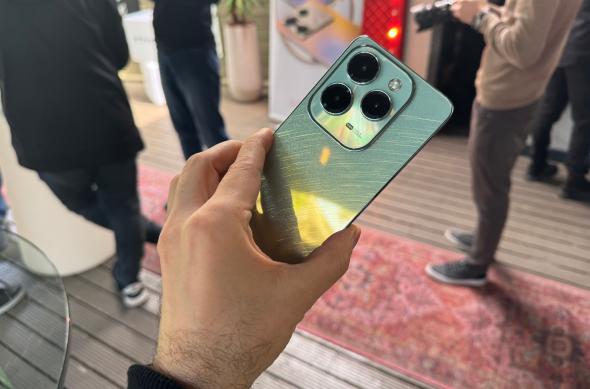 Infinix Hot 40 Pro - Fotografii: Infinix-Hot-40-Pro_011.jpg