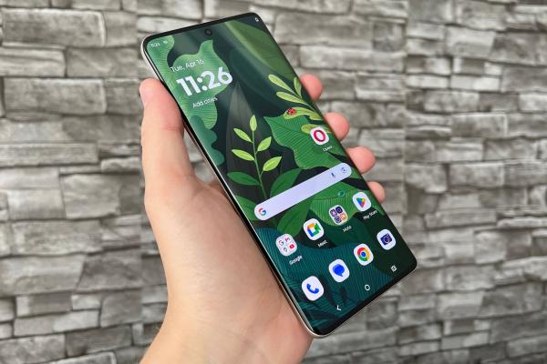 Motorola Edge 50 Pro: Noua interfață Hello UX este mai prietenoasă vizual, avem și funcții de continuitate + 3 ani de update Android