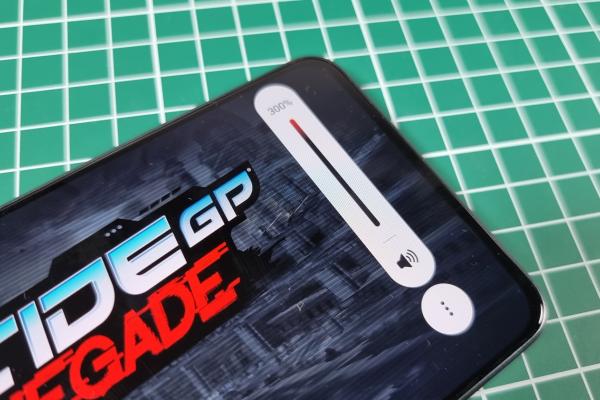 OPPO Reno11 F 5G: Acustică mono, dar gălăgioasă, cu mod Ultra Volume 300%