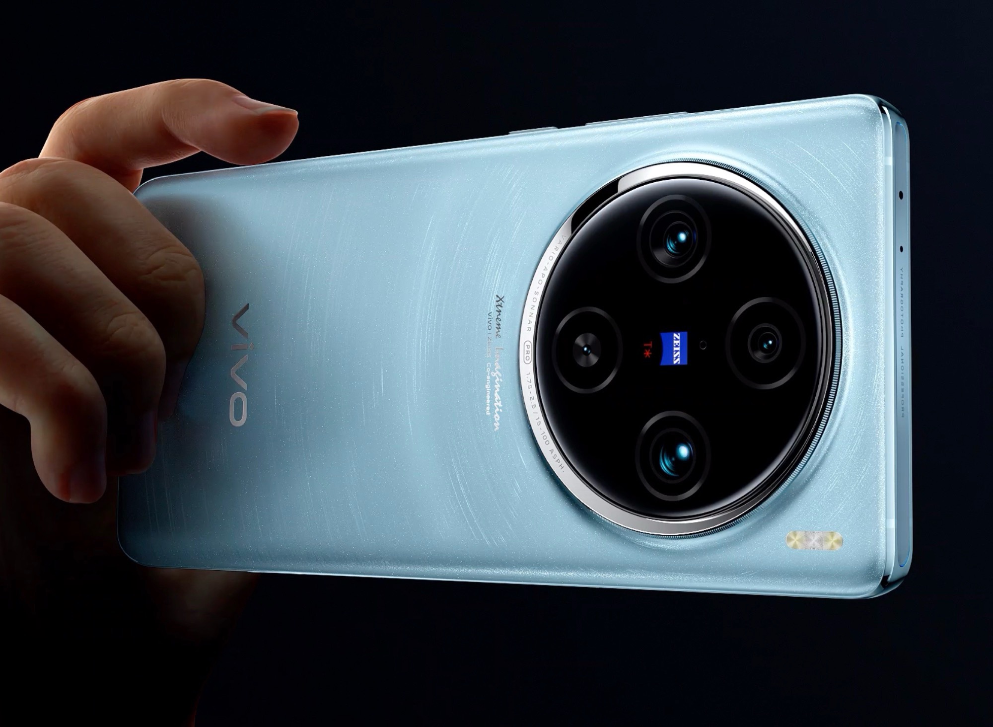 Colaborarea dintre vivo și ZEISS la final? Compania chineză va inaugura noul brand de imagistică BlueImage pe flagship-ul vivo X100 Ultra
