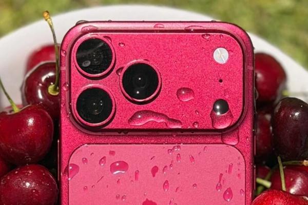 iPhone 18 Pro Max apare în fotografii realiste; Noua variantă Dark Cherry atrage toate privirile