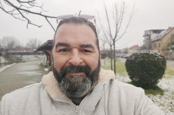 Motorola RAZR 2022 - Mostre Foto (selfie): IMG_20230127_141820510_PORTRAIT.jpg