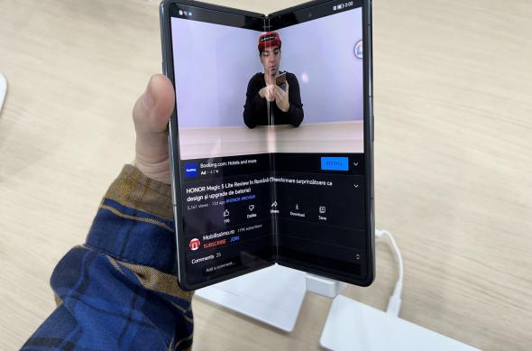 Honor Magic Vs - Fotografii hands-on MWC 2023: Photo 27.02.2023, 15 00 22.jpg