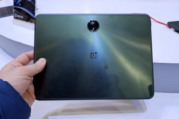 OnePlus Pad - Fotografii hands-on MWC 2023