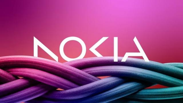 <b>MWC 2023: Nokia își schimbă logo-ul emblematic după 60 de ani! Compania are o nouă identitate și abordează o strategie de creștere</b>La MWC avem lansări de noi produse, dar și anunțuri inedite, poate chiar surprinzătoare. Se pare că Nokia a decis să își schimbe logo-ul emblematic după 60 de ani de existență. Vorbim despre compania mamă din Finlanda, Nokia Ojy (NOKIA.HE)