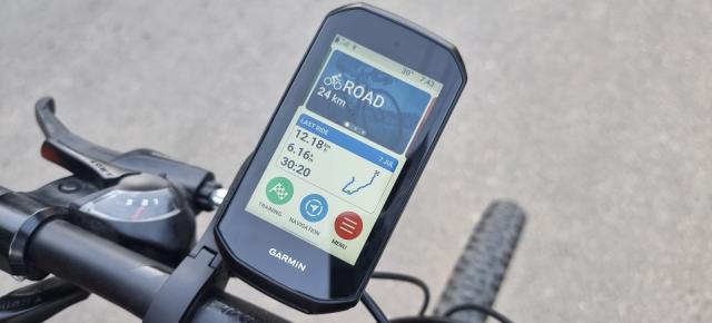 Am testat Garmin Edge 1050! Ciclocomputer premium pentru cicliști de performanță, cu GPS precis și un display generos