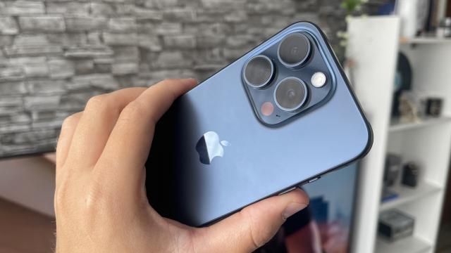 <b>iPhone 16 Pro va rivaliza cu flagship-uri Ultra în materie de zoom; Ce știm despre noua cameră Tetraprism?</b>Despre seria iPhone 16 am scris mult în ultima perioadă, iar leak-urile indică că varianta Pro din lineup va primi în sfârșit o cameră pentru zoom în toamna acestui an. Azi aflăm prin intermediul Digitimes care ar fi motivele din spatele deciziei Apple