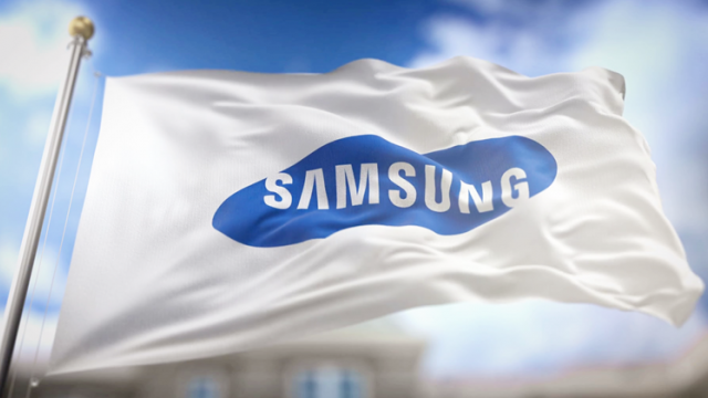 <b>Samsung pierde cotă de piață, Huawei crește cu aproape 50% în cotă versus 2017; Iată evoluția pieței smartphone</b>La doar câteva momente de la dezvăluirea informațiilor cu privire la livrările de pe piața smartwatch în trimestrul 3 al acestui an, iată că avem ocazia să aflăm și cum s-a prezentat per total piața smartphone, acolo unde Samsung și Huawei 