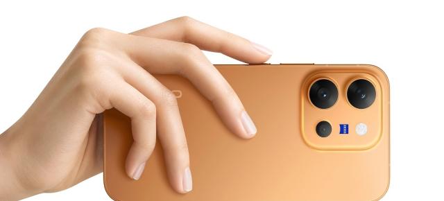 vivo X300 E prezentat oficial! Smartphone cu procesor Snapadragon 8 Gen 5, camere Zeiss și baterie de 7200 mAh