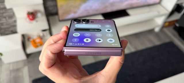 Samsung Galaxy Z Flip8 review detaliat în limba română (Evaluare Mobilissimo)