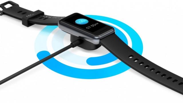 <b>Realme Band 2 este o nouă brăţară de fitness, cu ecran mai mare, senzor SpO2 şi design regândit</b>Realme a prezentat astăzi o nouă brăţară de fitness și anume Realme Band 2 care aduce un ecran mai mare şi design regândit. Primul Realme Band debuta în martie 2020 şi sosea cu 10 zile autonomie şi un ecran destul de mic