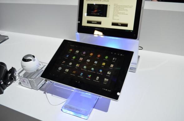 MWC 2013: Experienta hands on cu tableta Sony Xperia Tableta Z, cea mai subțire tableta din lume (Video): sony_xperia_tablet_z_10jpg.jpg