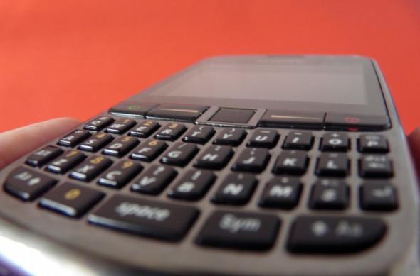 Review Allview Q1 GET - telefon QWERTY dual SIM 3G la preț rezonabil (Video): allview_q1_get_mobilissimo_05jpg.jpg