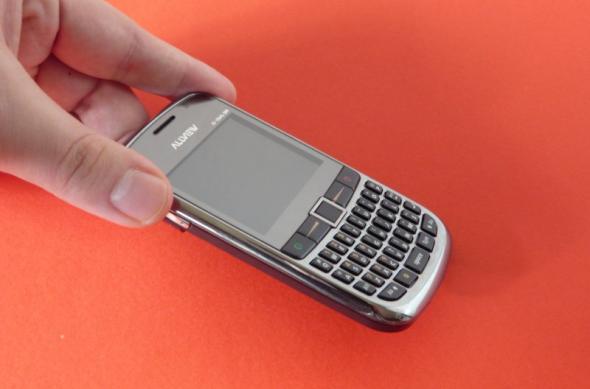 Review Allview Q1 GET - telefon QWERTY dual SIM 3G la preț rezonabil (Video): allview_q1_get_mobilissimo_23jpg.jpg