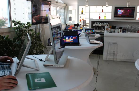 Lansarea Windows 8.1 În România: img_1281jpg.jpg