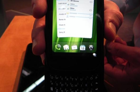 MWC 2011: HP Pre 3 analizat În Barcelona, vine cu procesor de 1.4 GHz (Video): dscn3894jpg.jpg