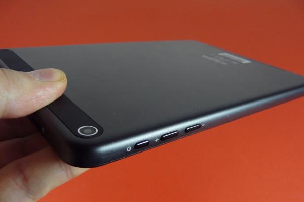 Review E-Boda Revo R85: preț mai mic decât rivalii, audio rezonabil, unele bug-uri strică experiența de utilizare (Video)