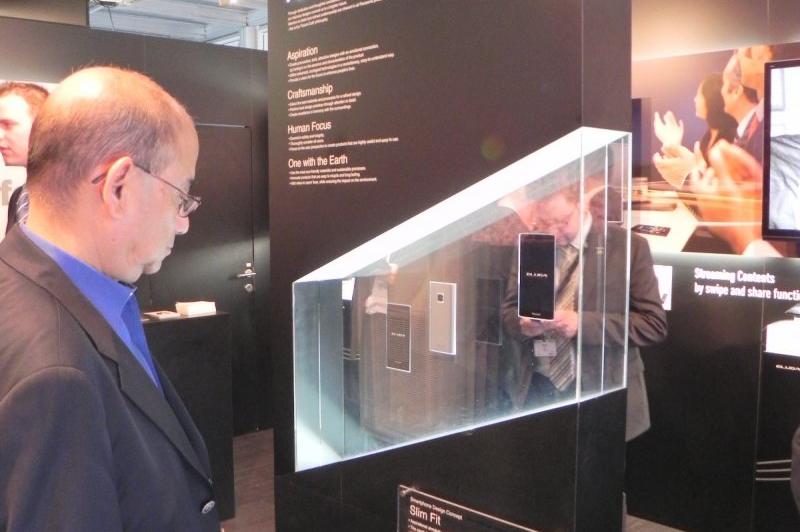 MWC 2012 și premiile revin: Standul Panasonic din Barcelona - telefoane rezistente la apă, tehnologie eco și noi cadouri pentru voi (Video): dscn0881.jpg